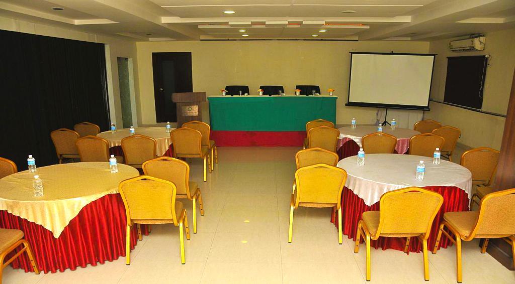 Hotel Central Park Ongole Exterior foto